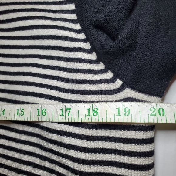 Talbots Women's Black and White Cardigan Stripe Sz XLP - Picture 9 of 9